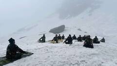 International Yoga Day 2024: గడ్డకట్టే చలిలోనూ యోగాసనాలు, ఇండియన్‌ ఆర్మీకి సెల్యూట్‌ చేయకుండా ఉండలేం