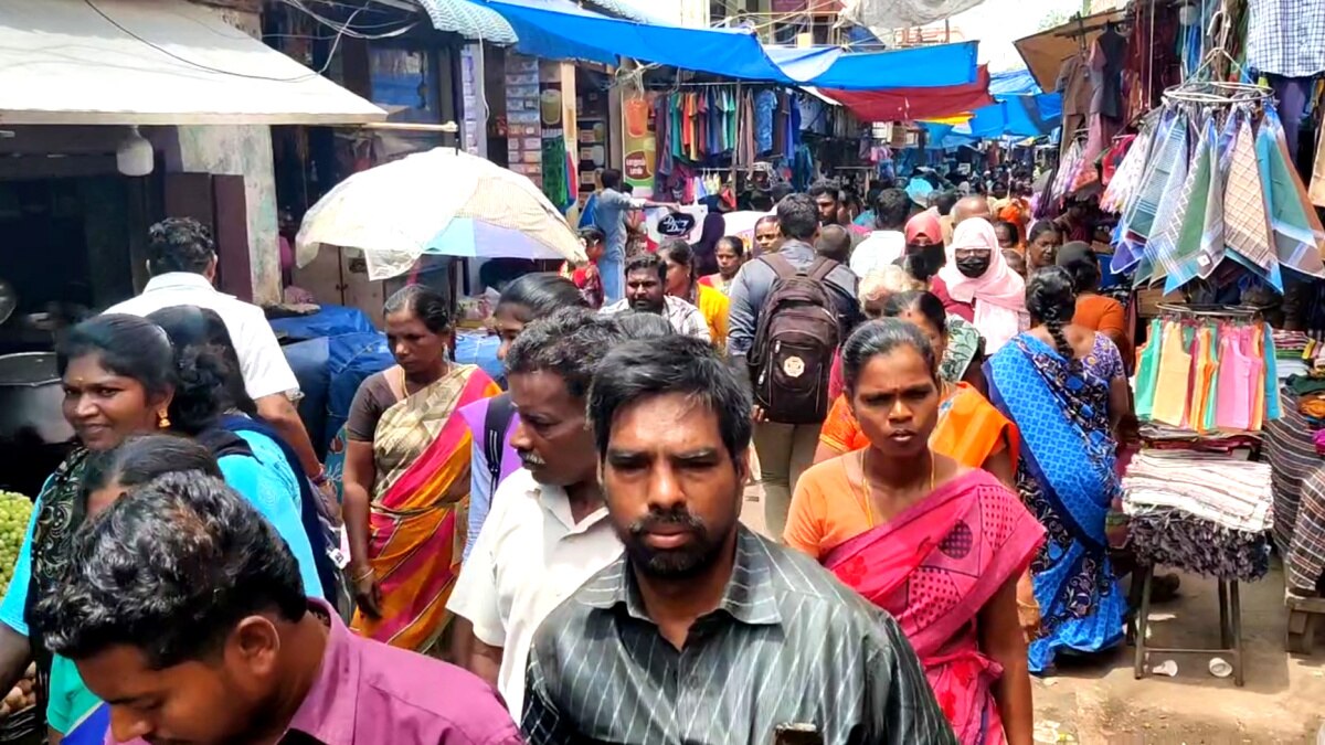 ஒருவார காலமாக அகற்றப்படாத குப்பைகளால் அல்லல்பட்ட பொதுமக்கள் - களத்தில் குதித்த பாஜக நிர்வாகி