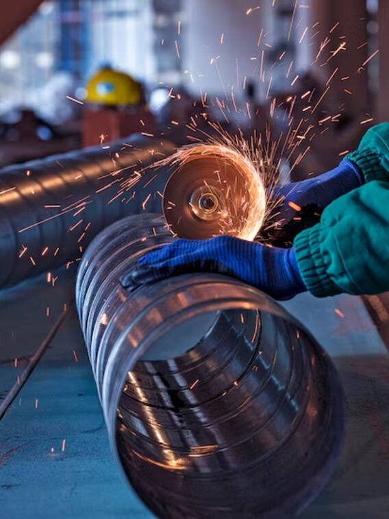 दुनिया में कितने तरह का स्टील बनता है?