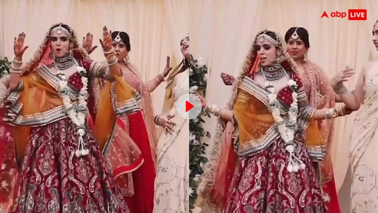 bride dance in front of her in laws on the song Mast mahol goes viral Video: 'मस्त माहौल' पर दुल्हन ने दिखाए जहरीले लटके-झटके, यूजर्स बोले- ससुराल पहुंच बहन...