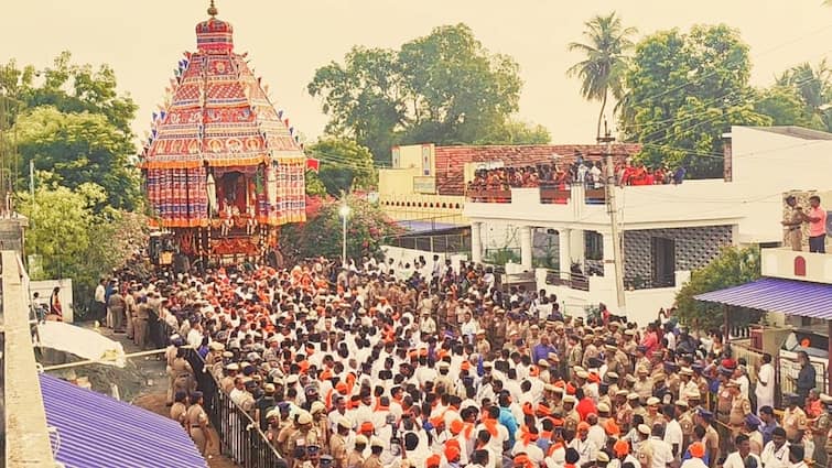 Kanda Devi temple car festival peacefully after 17 years with heavy police protection - TNN Kandadevi Temple: 17 ஆண்டுக்கு பிறகு போலீஸ் பாதுகாப்புடன் நடைபெற்ற கண்டதேவி கோயில் தேரோட்டம்