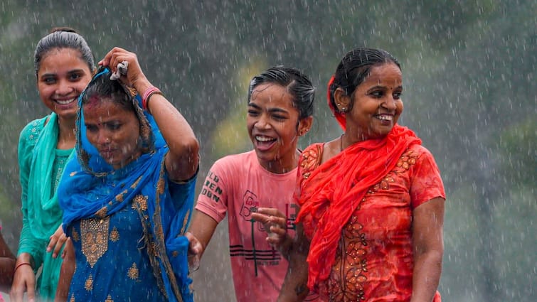 MP Monsoon 2024 Update Monsoon arrives in Madhya Pradesh ANN MP Monsoon: इंतजार की घड़ियां खत्म, मध्य प्रदेश में मानसून ने दी दस्तक, जल्द शुरू होगा झमाझम बारिश का दौर