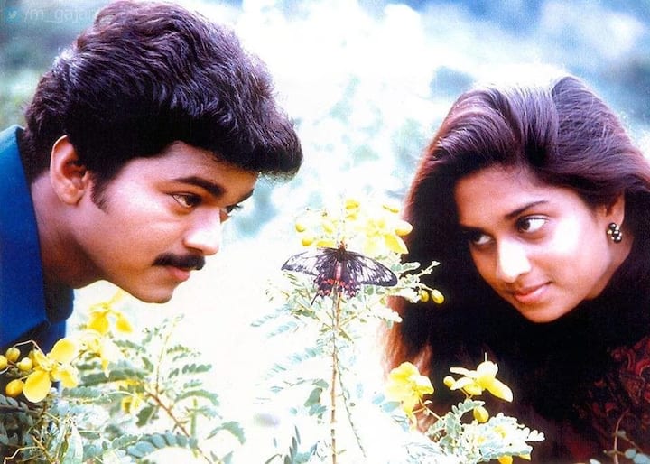 1997 ஆம் ஆண்டு ஃபாசில் இயக்கத்தில் விஜய் ஷாலினி நடித்து வெளிவந்த காதலுக்கு மரியாதை. ராதாரவி, மணிவண்ணன், சிவகுமார், சார்லி, தாமு முன்னணி கதாபாத்திரத்தில் நடித்து இருப்பார்கள். விஜய்யின் சிறந்த ரொமாண்டிக் படங்களில் இதுவும் ஒன்று.