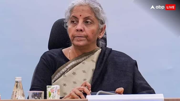 GST Council Meeting FM Nirmala Sitharaman says that Services provided by Indian Railways like platform tickets exempted from GST GST Council Meeting: प्लेटफॉर्म टिकट पर नहीं लगेगा GST, जीएसटी काउंसिल मीटिंग में हुए कई बड़े ऐलान