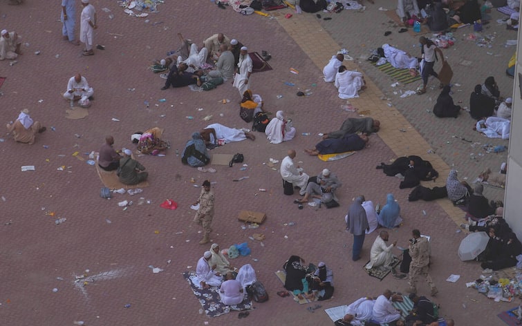 India's Hajj death toll rises to 98, says Foreign Ministry Hajj Death Toll:  ਹੱਜ 'ਤੇ ਗਏ ਭਾਰਤੀ ਸ਼ਰਧਾਲੂਆਂ ਨਾਲ ਵਰਤਿਆ ਭਾਣਾ, ਹੈਰਾਨ ਕਰ ਦੇਵੇਗਾਂ ਮੌਤਾਂ ਦਾ ਅੰਕੜਾ