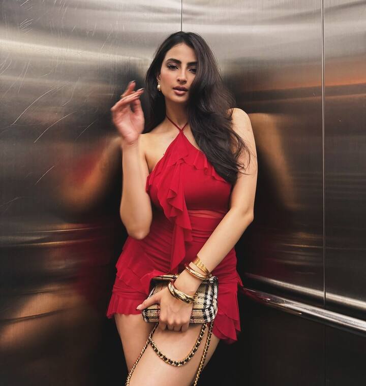 Palak Tiwari Photo: એક્ટ્રેસ પલક તિવારીએ સોશિયલ મીડિયા પર પોતાની તસવીરો શેર કરી છે જેને ચાહકો ખૂબ પસંદ કરી રહ્યાં છે.