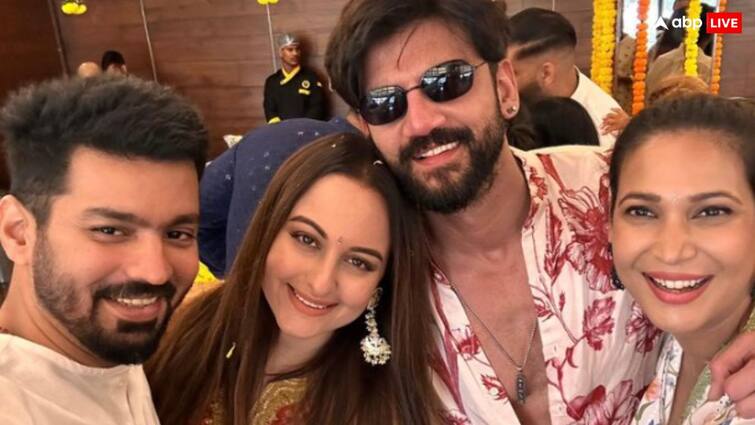 Sonakshi Sinha Zaheer Iqbal Wedding Couple Mehndi Function Inside Pics Viral Sonakshi-Zaheer Wedding: सोनाक्षी-जहीर की मेहंदी  की Inside तस्वीर आई सामने, अपने होने वाले दूल्हे संग खूब खुश दिखीं एक्ट्रेस