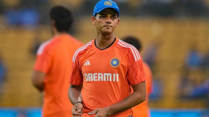 मीडिया रिपोर्ट्स के मुताबिक, भारतीय टीम के उभरते हुए ओपनर यशस्वी जायसवाल की गर्लफेंड का नाम मैडी हैमिल्टन है. मैडी हैमिल्टन युनाईटेड किंगडम की रहने वाली हैं. हालांकि, इन बातों में कितनी सच्चाई है इस पर कोई अधिकारिक जानकारी नहीं है. (फोटो क्रेडिट- सोशल मीडिया)