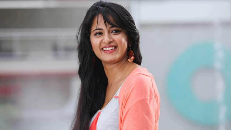 Tollywood star actress anushka Shetty Rejected 5 Crore movie Offer Anushka Shetty: రూ.5 కోట్ల మూవీ ఆఫర్‌కు సింపుల్‌గా నో చెప్పేసిన అనుష్క, ఎందుకు అలా చేశావ్ స్వీటీ?