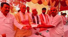 जम्मू कश्मीर बस हादसे में मरने वालों के परिजनों को मिली सहायत राशि, 22 की हुई थी मौत