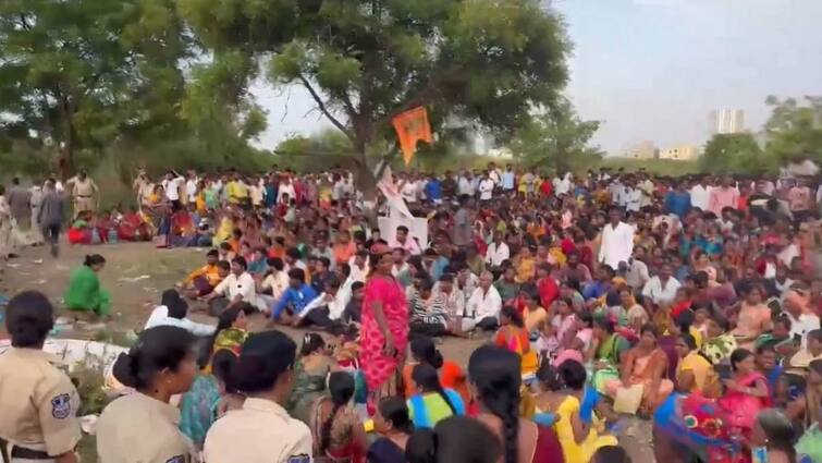 Stone pelting against police who went to remove the huts in HMDA site Miyapur in Hyderabad Hyderabad News: మియాపూర్ లో హెచ్ఎండీఏ స్థలంలో గుడిసెలు, తొలగించేందుకు వెళ్లిన పోలీసులపై రాళ్ల దాడి