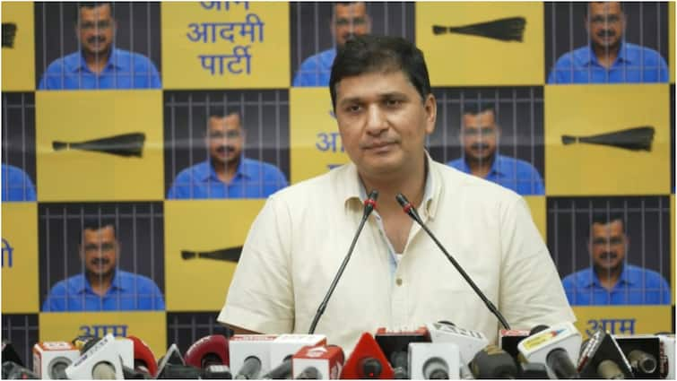 saurabh bhardwaj demands vinay saxena to release video of meeting bjp ...