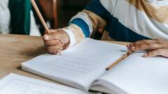 नीट 2024 की परीक्षा कल, एग्जाम देने पहले पढ़ लें ये जरूरी गाइडलाइन