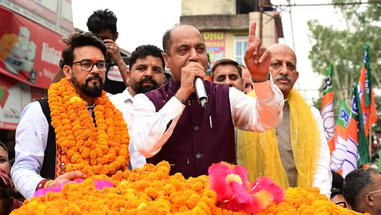 Jairam Thakur Calls CM Sukhwinder Singh Sukhu a Dictator for Independent MLA Resignations ANN 'मुख्यमंत्री की वजह से निर्दलीय विधायकों को देना पड़ा इस्तीफा', जयराम ठाकुर ने CM सुक्खू को बताया 'तानाशाह'