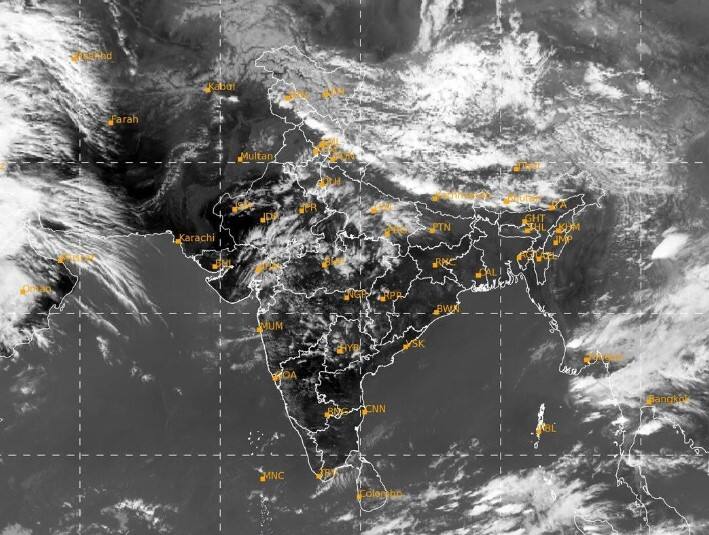સામાન્ય વરસાદની આગાહી કરવામાં આવી છે તેમાં  મહીસાગર, નર્મદા, ડાંગ, તાપી, નવસારી, વલસાડ,દાદરા નગર હવેલી,  અમરેલી અને ભાવનગર જિલ્લાનો સમાવેશ થાય છે.