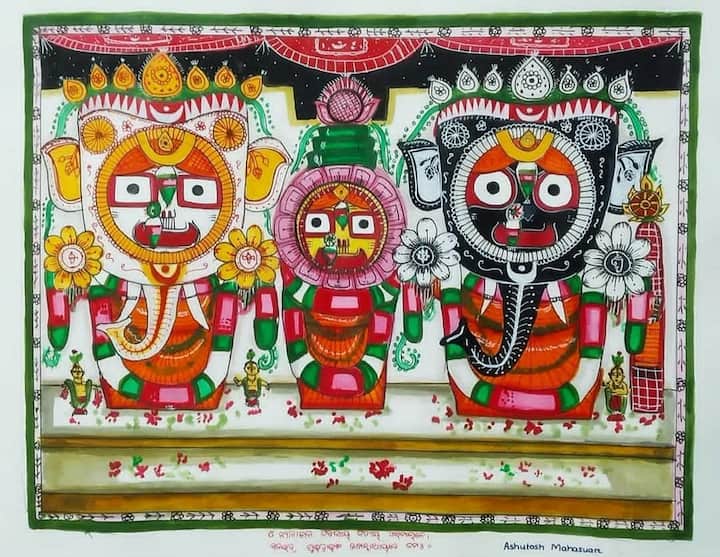 3. Anasara: After the Snana Yatra, the deities are believed to fall ill and are allowed to recuperate for 15 days. During this time, there is no darshan, instead, three Pattachitra paintings of Jagannath, Balabhadra, and devi Subhadra are worshipped in the temple.