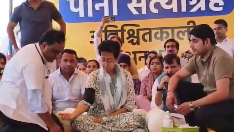 Delhi Water Crisis BJP says minister Atishi hunger strike is drama ANN Delhi News: जल मंत्री आतिशी के अनशन पर BJP का तंज, 'दिल्ली में 10 साल से...'