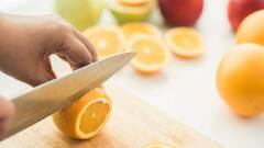 फल काटकर खाते वक्त अक्सर कर देते हैं ये गलतियां, संभल जाए वरना ये बीमारी के बन जाएंगे मरीज