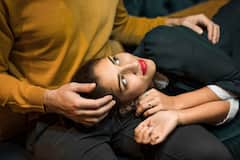 Relationship Tips: इन चार संकेतों से जानें आपका रिलेशनशिप हेल्दी है या नहीं...