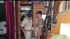 मेरठ में महिला की हत्या कर आत्महत्या बताने के लिए हाथ में पिस्टल रखी, ऐसे हुए खुलासा