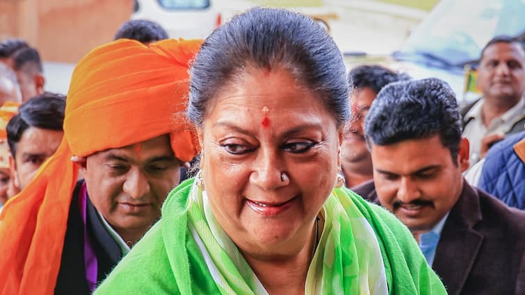 Vasundhara Raje former CM BJP On Rajasthan Politics After Lok Sabha Election Result '...आज तो लोग उसी अंगुली को पहले काटने का प्रयास करते हैं', वसुंधरा राजे ने इशारों-इशारों में कह दी बड़ी बात