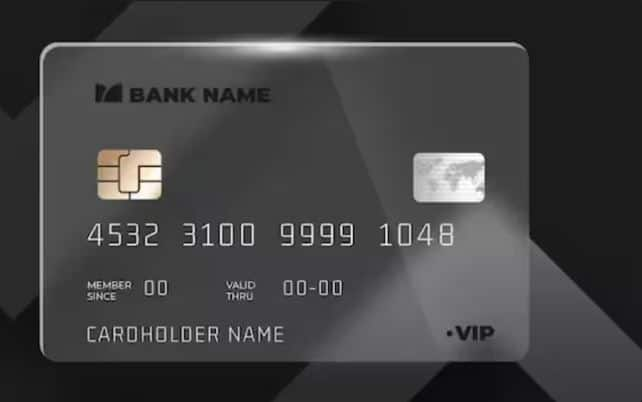 There are 16 numbers on the front of the credit card. It contains the CVV code and the expiry date. Any payment is made only after entering all this information. But have you ever wondered why there are only 16 numbers on the credit card? So let me tell you.