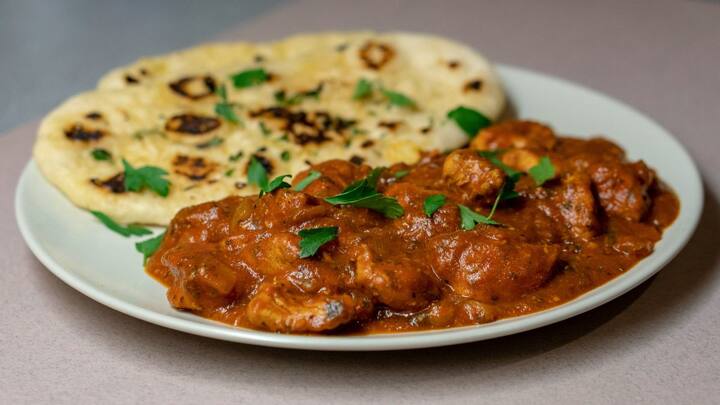 Butter Naan: வீட்டிலேயே பட்டர் நாண் எப்படி செய்வது என்று காணலாம்.