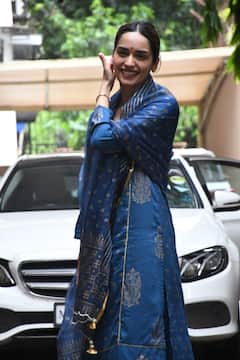 Manushi Chhillar Gives The Best Vibe In Printed Ethnic Outfit; Check Out Pics