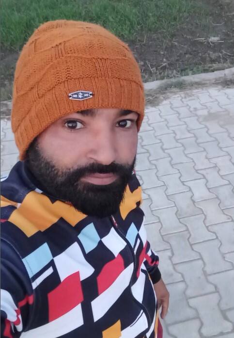 ਰਿਪੋਰਟਾਂ ਦੀ ਮੰਨੀਏ ਤਾਂ ਰਣਦੀਪ ਨੇ ਕੀਟਨਾਸ਼ਕ ਨੂੰ ਸ਼ਰਾਬ ਸਮਝ ਕੇ ਪੀ ਲਿਆ, ਜਿਸ ਕਾਰਨ ਉਨ੍ਹਾਂ ਦੀ ਮੌਤ ਹੋ ਗਈ। ਹਾਲਾਂਕਿ, ਉਸਦੀ ਮੌਤ ਦੇ ਅਸਲ ਕਾਰਨਾਂ ਦਾ ਅਜੇ ਅਧਿਕਾਰਤ ਤੌਰ 'ਤੇ ਐਲਾਨ ਨਹੀਂ ਕੀਤਾ ਗਿਆ ਹੈ। ਇਸ ਵਿਚਾਲੇ ਪੁਲਿਸ ਰਣਦੀਪ ਸਿੰਘ ਭੰਗੂ ਦੀ ਮੌਤ ਦੀ ਜਾਂਚ ਕਰ ਰਹੀ ਹੈ। ਪੁਲਿਸ ਦੀ ਮੁੱਢਲੀ ਜਾਂਚ ਤੋਂ ਪਤਾ ਲੱਗਾ ਹੈ ਕਿ ਉਹ ਸ਼ਰਾਬ ਪੀਂਦੇ ਸਨ।