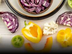 Home Tips: ਕੱਟੇ ਹੋਏ  ਫਲ ਅਤੇ ਸਬਜ਼ੀਆਂ ਜਲਦੀ ਹੋ ਜਾਂਦੇ ਹਨ ਖਰਾਬ, ਤਾਂ ਇਹ ਟ੍ਰਿਕ ਅਜ਼ਮਾਓ