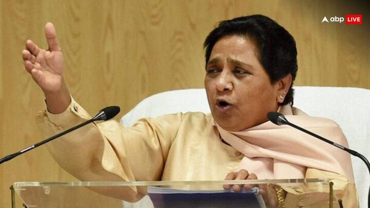 2007 में प्रचंड बहुमत के साथ सरकार बनाने वाली बसपा का जनाधार लगातार घटता जा रहा है. 2017 के विधानसभा चुनाव में बीएसपी को 19 सीटों पर जीत मिली थी. पार्टी का दूसरे प्रदेशों में भी वोट पर्सेंट गिर रहा है.