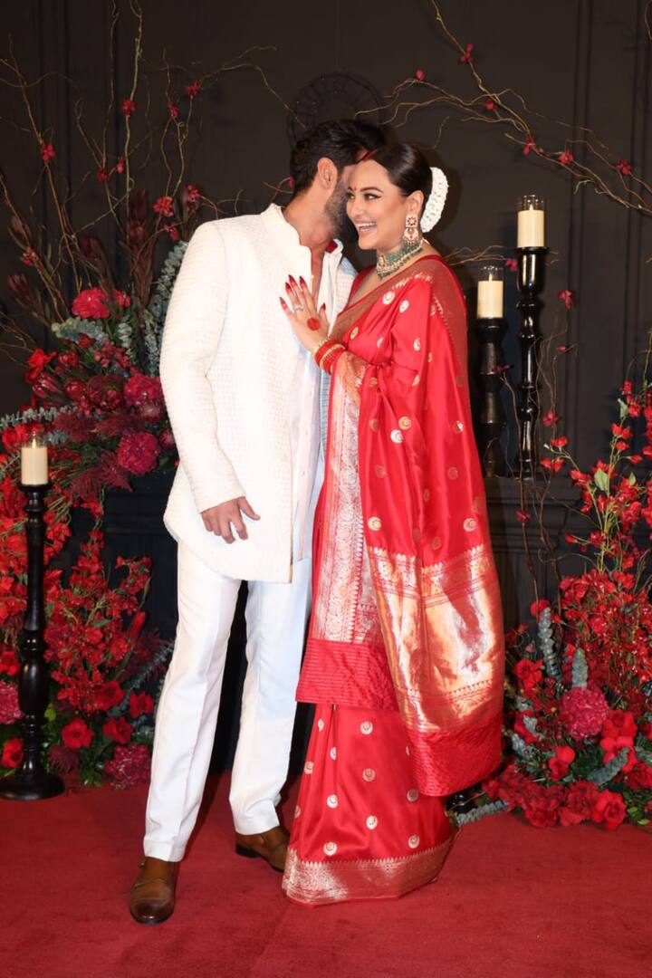 The two hosted a grand receptio at the Bastian inviting some 1000 guests from across the industry