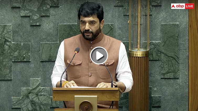 Parliament First Session 18th Lok Sabha Pune BJP MP Murlidhar Mohol took oath in Marathi Watch Video 'मी मुरलीधर मोहोल...', पुणे के बीजेपी सांसद ने लोकसभा में मराठी में ली शपथ, शेयर किया वीडियो
