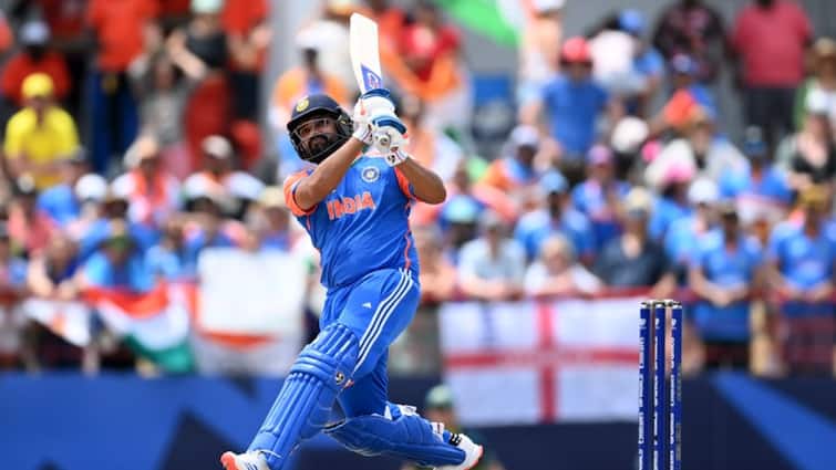 Rohit Sharma becomes second highest six hitter in T20 World Cups  IND vs AUS: રોહિત શર્મા T20 વર્લ્ડ કપમાં સૌથી વધુ સિક્સ ફટકારનાર બીજા નંબરનો ખેલાડી બન્યો 