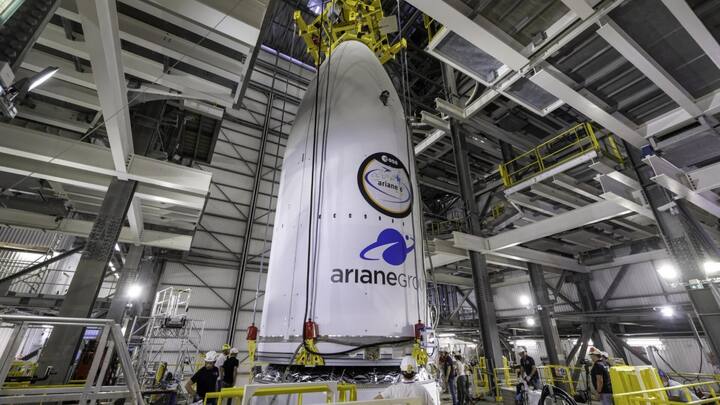 यूरोपीय अंतरिक्ष एजेंसी ने अपने कोपरनिकस सेंटिनल-2 उपग्रह द्वारा ली गई राम सेतु की एक तस्वीर साझा की है.