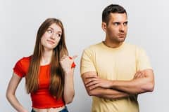 Stubborn Partner: आपका पार्टनर भी जिद्दी है, तो उसे वश में करने के लिए जरूर फॉलो करें ये खास टिप्स