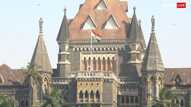Bombay High Court says Streets Footpath Cleared For VVIPs Why Not For Everyone வி.வி.ஐ.பி.க்காக மட்டும்தான் தெருக்களை சுத்தம் செய்யனுமா? மற்றவர்களுக்காக செய்ய கூடாதா? நீதிபதி கேள்வி!