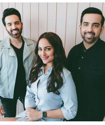 ਸੋਨਾਕਸ਼ੀ ਵਿਆਹ 'ਚ ਦੋਵਾਂ ਭਰਾਵਾਂ ਦੀ ਗੈਰ ਮੌਜੂਦਗੀ 'ਚ ਫੁੱਟ-ਫੁੱਟ ਰੋਈ