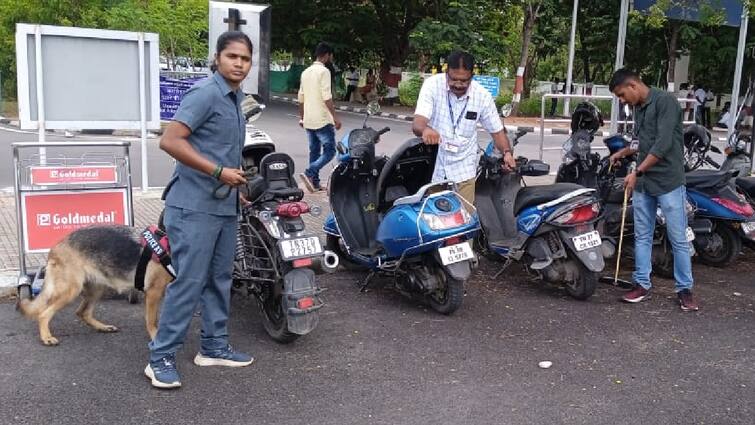 Coimbatore airport Bomb threat  sent to via email - TNN கோவை விமான நிலையத்திற்கு வெடிகுண்டு மிரட்டல் ; வெடிகுண்டு நிபுணர்கள் சோதனை