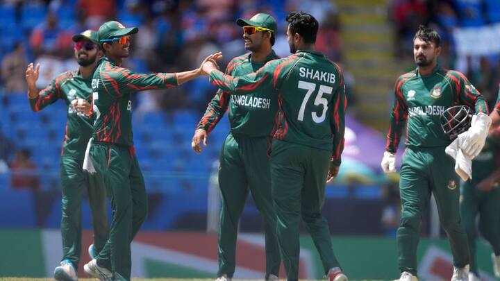 নাজমুল হোসেন শান্তরা এখনও একটিও ম্যাচ জিততে পারেনি। তবে আফগানিস্তানের জয়ে কিন্তু বাংলাদেশর আশাও জেগে উঠেছে। যদিও অঙ্কটা তাদের জন্য বেশ জটিল।