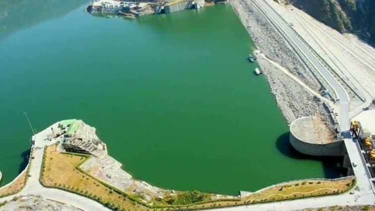 Tehri Sardar Sarovar are the largest dams of India some in length and some in height they are number 1 ये हैं भारत के सबसे ऊंचे और बड़े बांध, एक तो दुनिया के सबसे ऊंचे डैम में एक