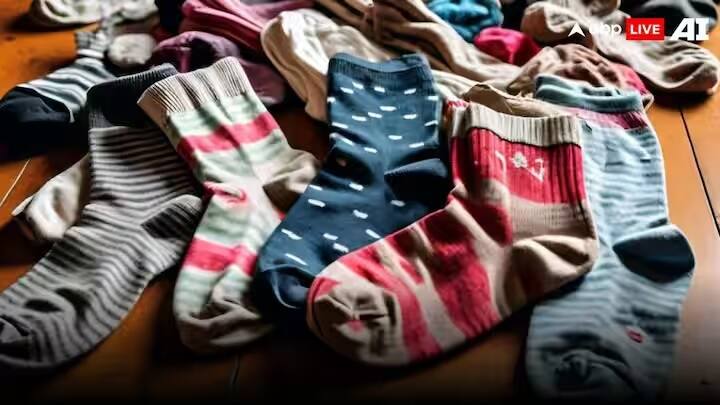 તમારે ફક્ત જૂના કાપડને મોજાંની અંદર મૂકવાનું છે અને તેને ઇચ્છિત આકાર આપવાનું છે અને એક સુંદર શોપીસ બનાવવાનું છે. તેનાથી તમે ઘરને સારી રીતે સજાવી શકો છો.