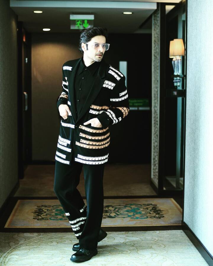 ऐसे में रिपोर्ट्स के अनुसार अली फजल अपनी पत्नी के साथ क्वालिटी टाइम स्पेंड करने के लिए वेकेशन प्लान कर रहे हैं. ताकि बच्चे के जन्म के बाद वो दोनों के साथ वक्त बिता सके.