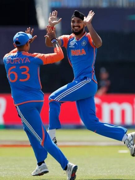 ਅਰਸ਼ਦੀਪ ਸਿੰਘ ਨੂੰ ਟੀਮ ਇੰਡੀਆ ਤੋਂ ਬਾਹਰ ਕਰ ਦਿੱਤਾ ਗਿਆ ਬੀਸੀਸੀਆਈ ਪ੍ਰਬੰਧਨ ਨੇ ਹਾਲ ਹੀ ਵਿੱਚ ਜ਼ਿੰਬਾਬਵੇ ਖ਼ਿਲਾਫ਼ 5 ਮੈਚਾਂ ਦੀ ਟੀ-20 ਸੀਰੀਜ਼ ਲਈ ਸ਼ੁਭਮਨ ਗਿੱਲ ਦੀ ਕਪਤਾਨੀ ਹੇਠ 15 ਮੈਂਬਰੀ ਟੀਮ ਇੰਡੀਆ ਦਾ ਐਲਾਨ ਕੀਤਾ ਹੈ।