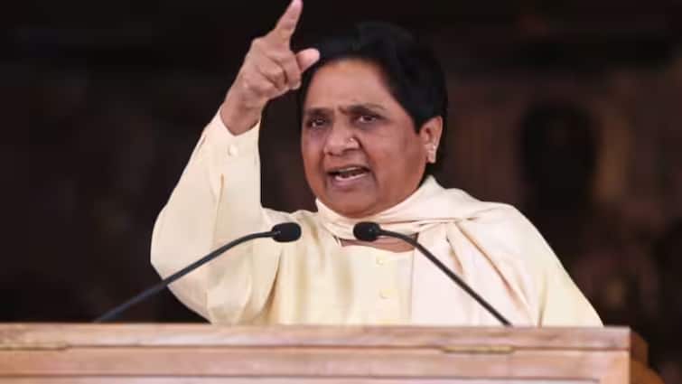 Mayawati BSP announces to fight Dausa Deoli-Uniara Jhunjhunu Assembly By Election Congress in Tension ANN राजस्थान उपचुनाव में मायावती ने बढ़ाई कांग्रेस की टेंशन, बिगड़ सकते हैं कई नेताओं के समीकरण