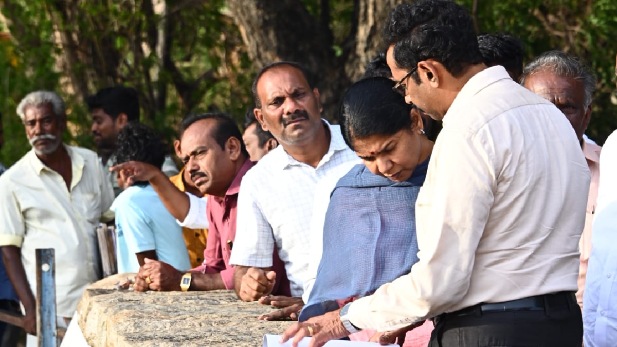 தூத்துக்குடி மாவட்டத்தில் கூட்டுக் குடிநீர் திட்டப்பணிகள்; நேரில் பார்வையிட்ட கனிமொழி எம்பி