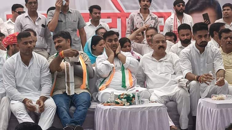 Congress leaders had protested in Kota police made many accused with Govind Singh Dotasra ann कांग्रेस ने कोटा में किया था प्रदर्शन, गोविंद सिंह डोटासरा समेत कई बड़े नेताओं के खिलाफ शिकायत