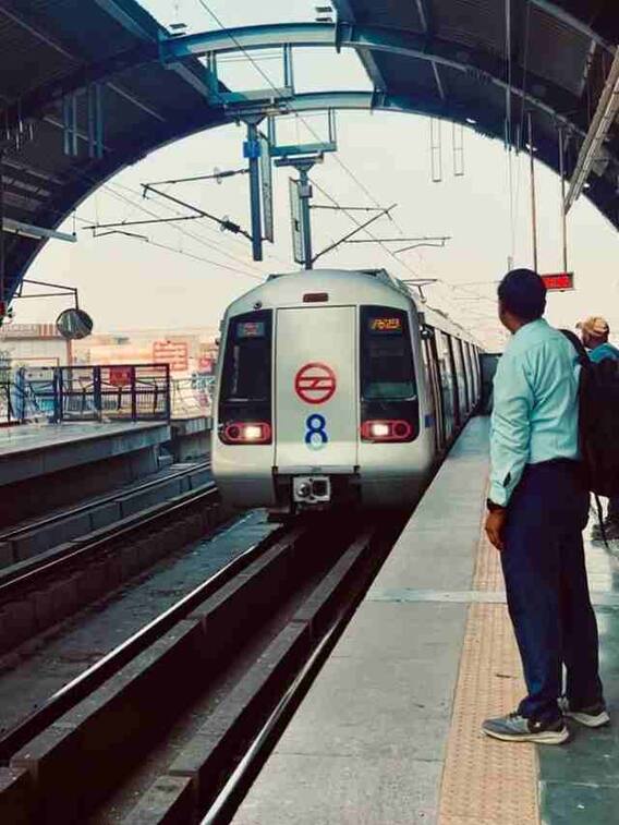 मेट्रो में रील बनाने पर कितना लगेगा जुर्माना?