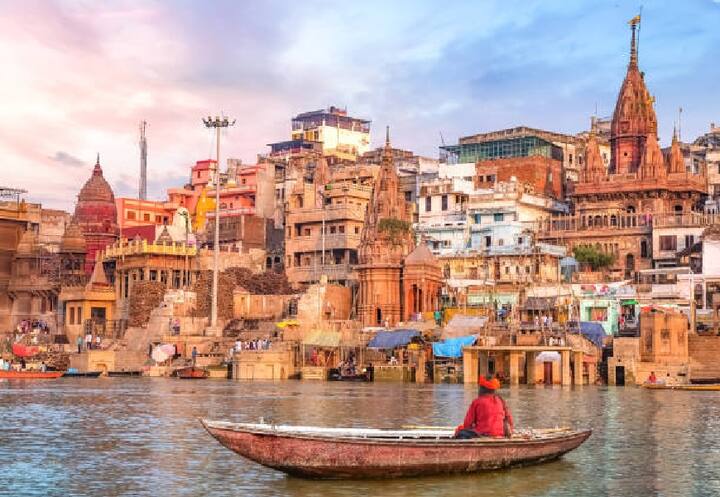 इस पैकेज की शुरुआत 9 जुलाई, 2024 से होगी. इसमें कुल 716 लोगों के लिए ऑक्यूपेंसी है. पैकेज में आपको स्लीपर, 3 एसी और 2 एसी में चलने का मौका मिल रहा है.
