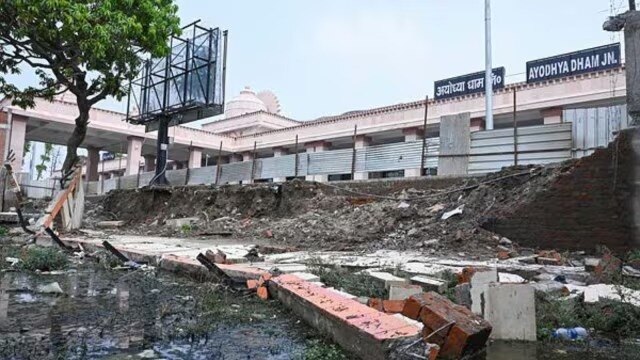 Ram Temple roof leaking: ਅਯੁੱਧਿਆ 'ਚ ਭਾਜਪਾ ਕਿਉਂ ਹਾਰੀ, ਪਹਿਲੇ ਮੀਂਹ ਨੇ ਖੋਲ੍ਹ ਦਿੱਤੀ ਪੋਲ, ਆਖਰ ਐਨੀ ਕੀ ਕਾਹਲੀ ਸੀ ਉਦਘਾਟਨ ਕਰਨ ਦੀ ?